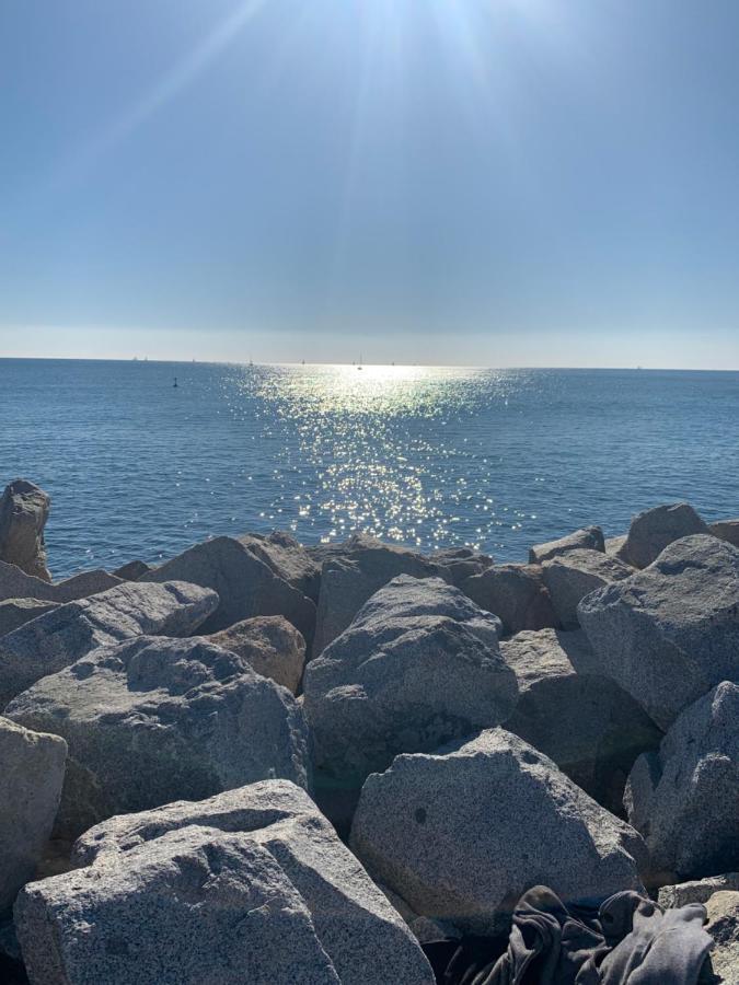 Badalona Beach Apartment Экстерьер фото